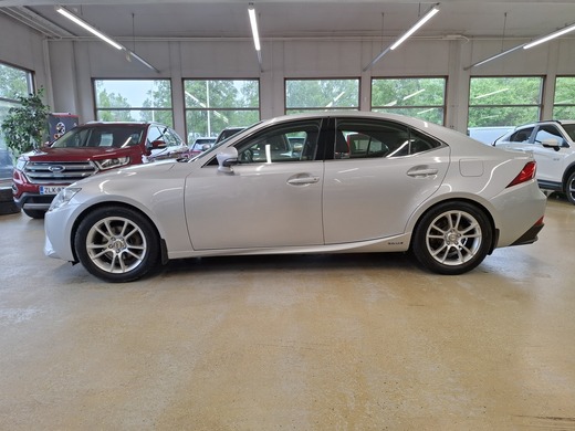 Lexus IS vaihtoauto