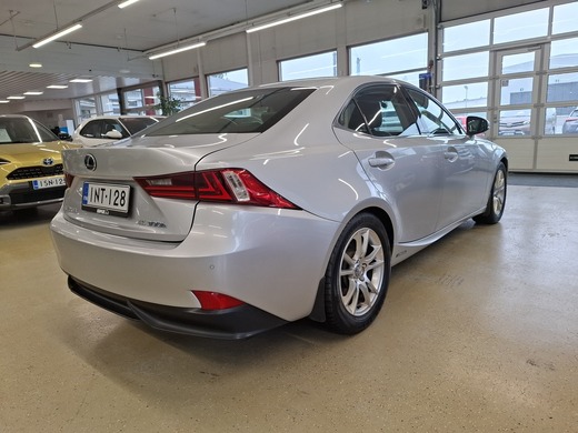 Lexus IS vaihtoauto