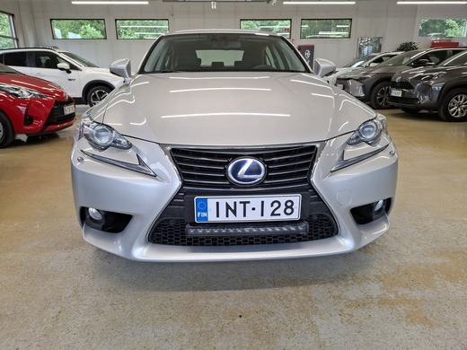 Lexus IS vaihtoauto