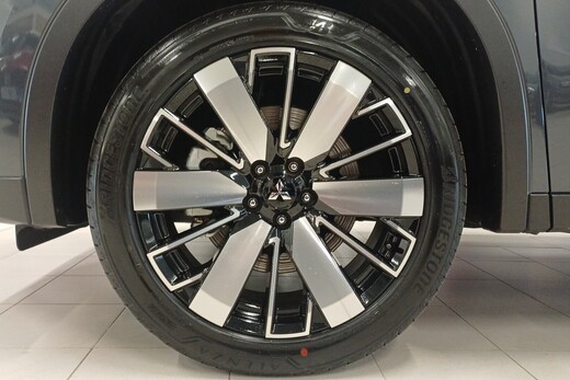 Mitsubishi Outlander vaihtoauto
