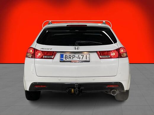 Honda Accord vaihtoauto