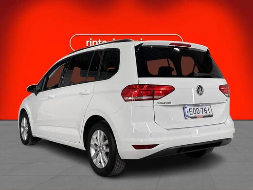 Volkswagen Touran vaihtoauto