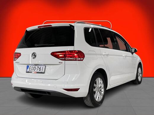 Volkswagen Touran vaihtoauto