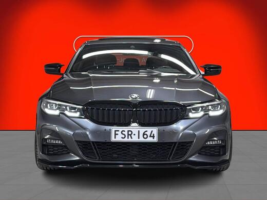 BMW 330 vaihtoauto