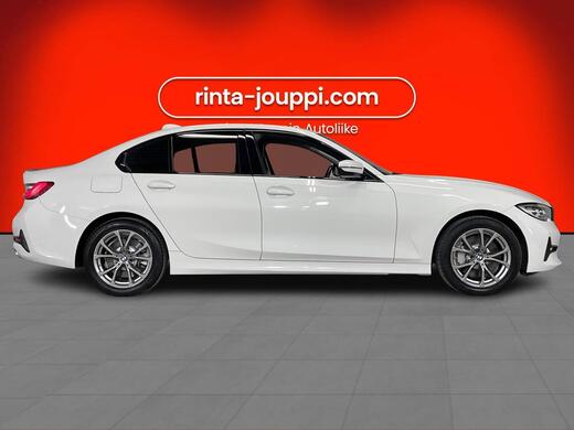 BMW 330 vaihtoauto