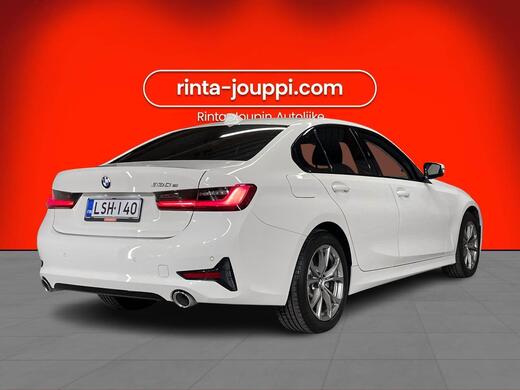 BMW 330 vaihtoauto