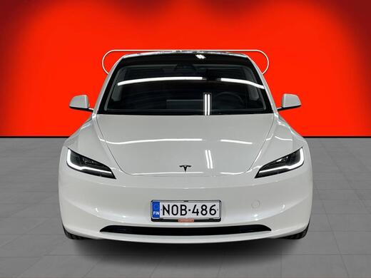 Tesla Model 3 vaihtoauto