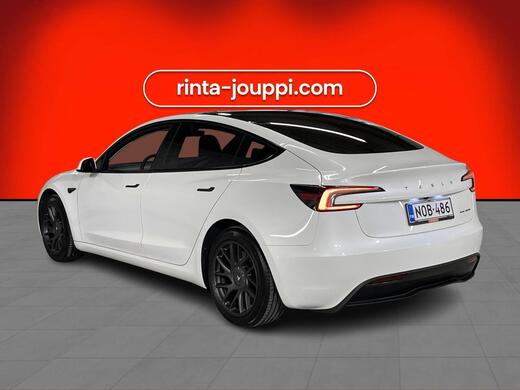 Tesla Model 3 vaihtoauto