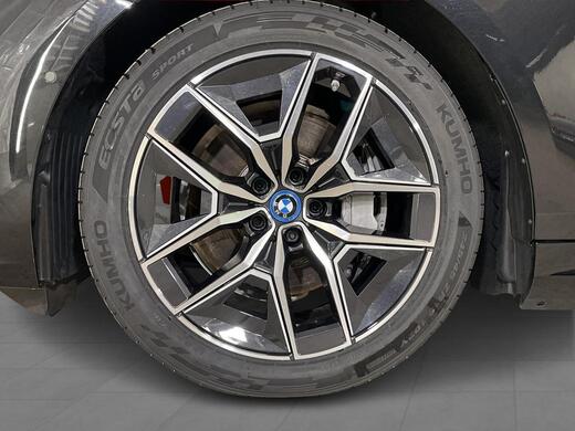 BMW i5 vaihtoauto