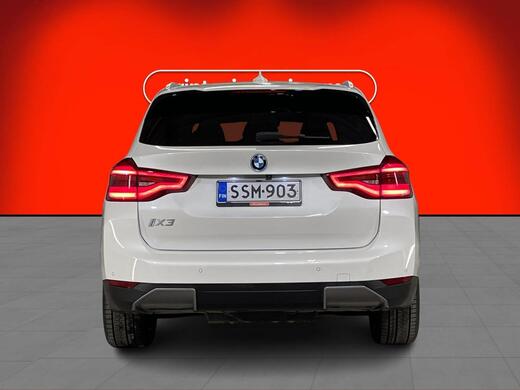 BMW iX3 vaihtoauto