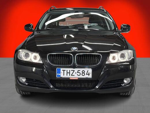 BMW 320 vaihtoauto