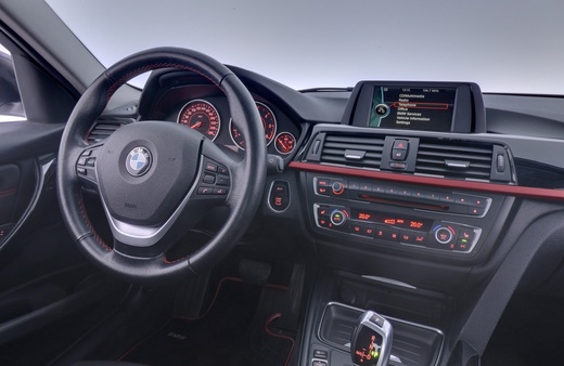 BMW 320 vaihtoauto