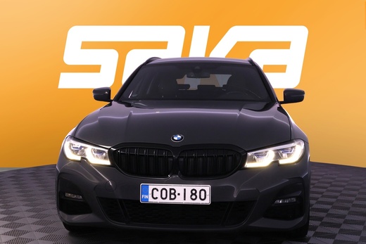 BMW 320 vaihtoauto
