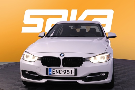 BMW 320 vaihtoauto