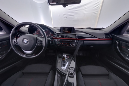 BMW 320 vaihtoauto