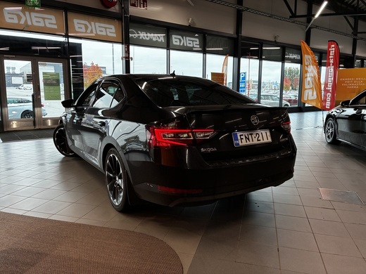 Skoda Superb vaihtoauto