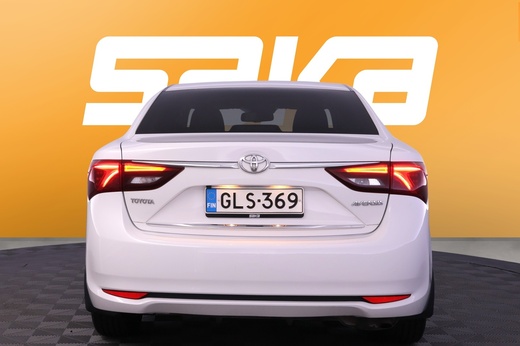 Toyota Avensis vaihtoauto