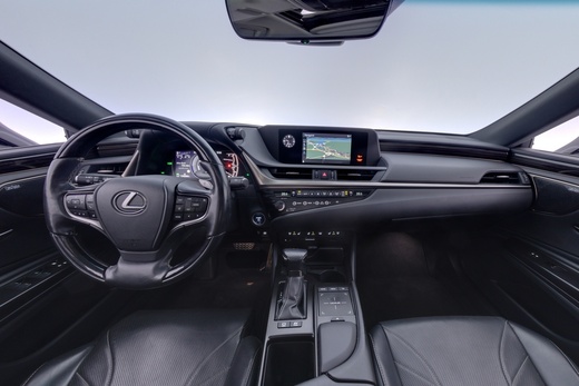 Lexus ES vaihtoauto