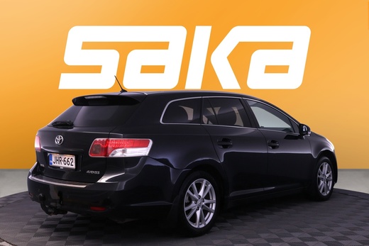 Toyota Avensis vaihtoauto