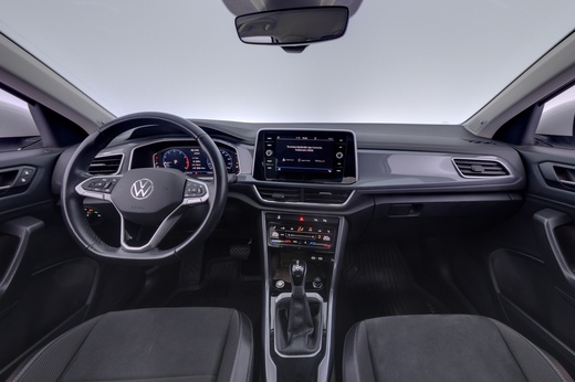 Volkswagen T-Roc vaihtoauto