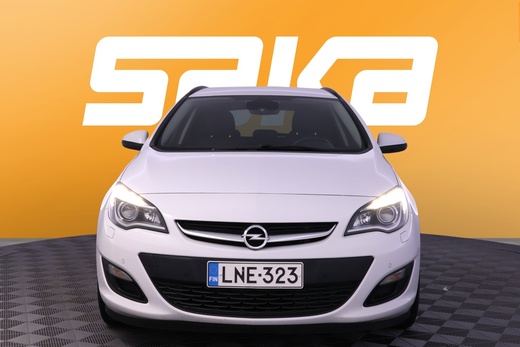 Opel Astra vaihtoauto