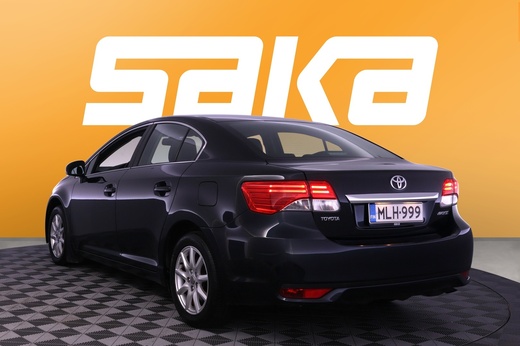Toyota Avensis vaihtoauto