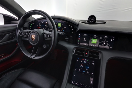 Porsche Taycan vaihtoauto