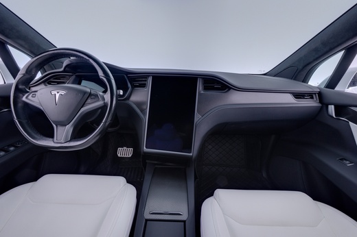 Tesla Model X vaihtoauto