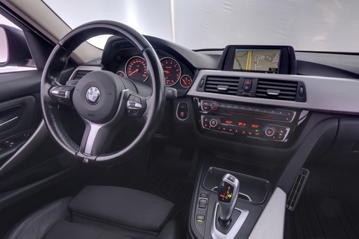 BMW 320 vaihtoauto