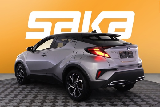 Toyota C-HR vaihtoauto