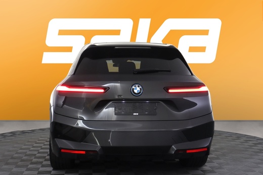 BMW iX vaihtoauto