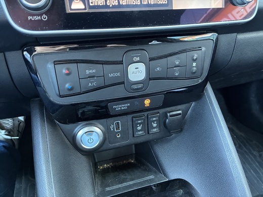 Nissan Leaf vaihtoauto