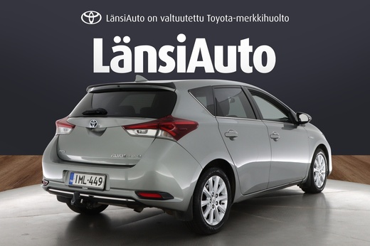 Toyota Auris vaihtoauto