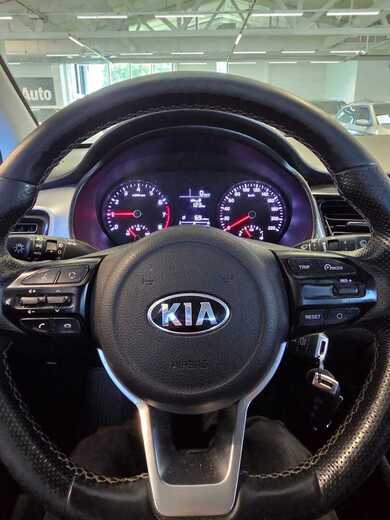Kia Stonic vaihtoauto