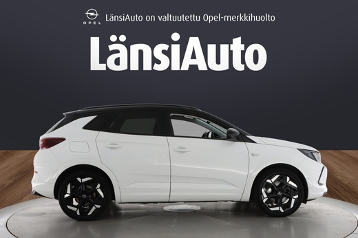 Opel Grandland vaihtoauto