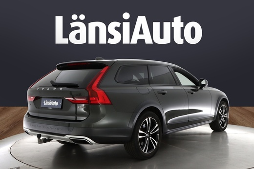 Volvo V90 Cross Country vaihtoauto