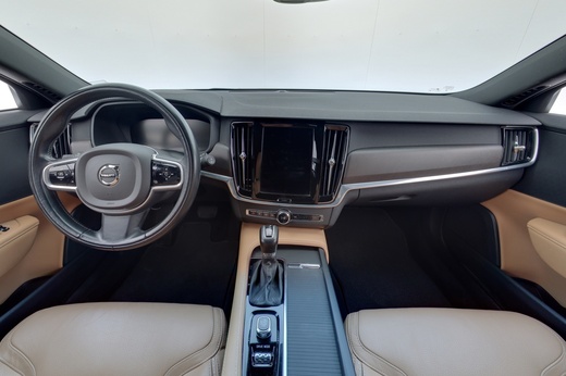 Volvo V90 Cross Country vaihtoauto