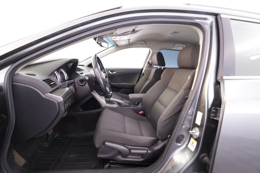 Honda Accord vaihtoauto