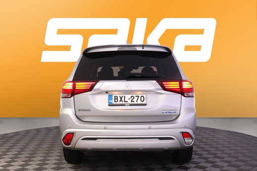 Mitsubishi Outlander PHEV vaihtoauto