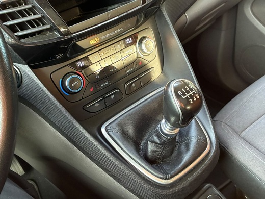 Ford Grand Tourneo Connect vaihtoauto