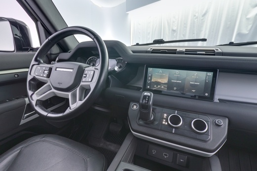 Land Rover Defender vaihtoauto