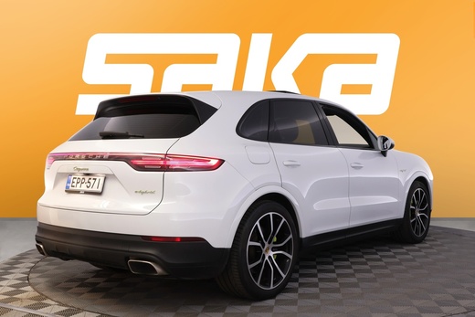 Porsche Cayenne vaihtoauto