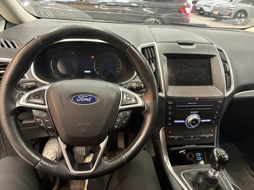 Ford S-MAX vaihtoauto
