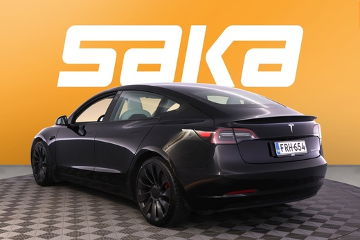 Tesla Model 3 vaihtoauto