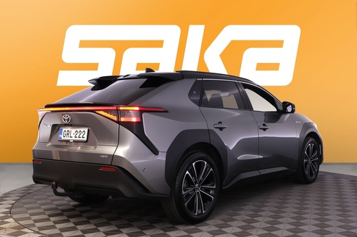 Toyota bZ4X vaihtoauto