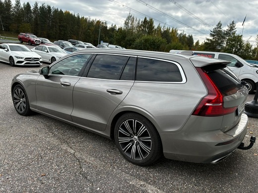 Volvo V60 vaihtoauto