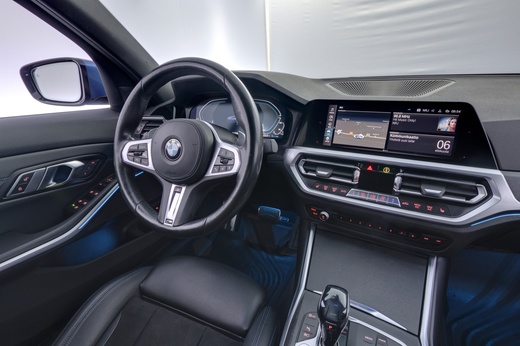 BMW 330 vaihtoauto