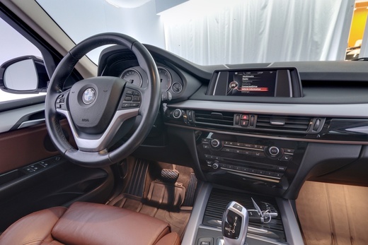 BMW X5 vaihtoauto