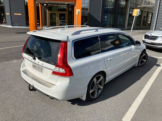 Volvo V70 vaihtoauto