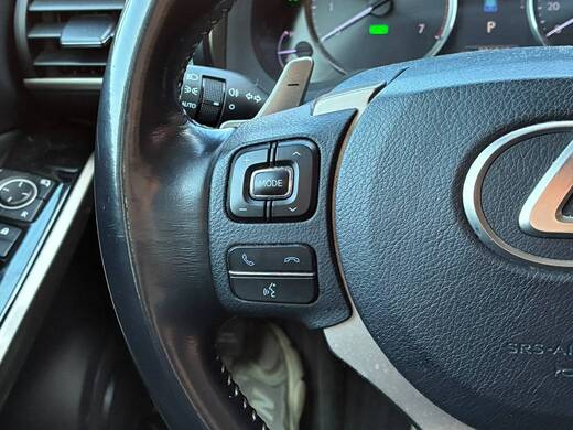 Lexus IS vaihtoauto
